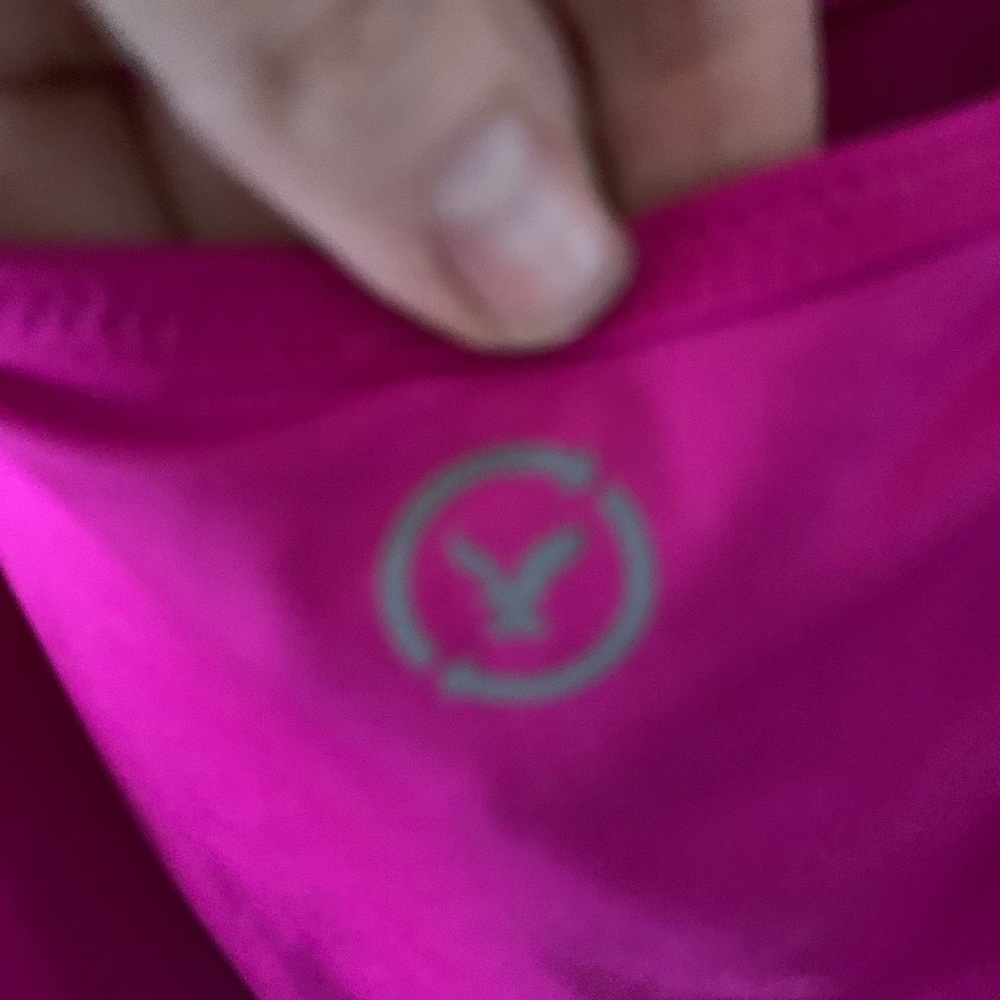 AEO Workout Tank with a SUPER COOL back - Picture 5 of 6